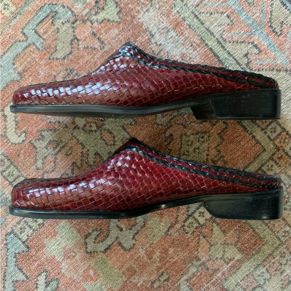 Trotters Lily Mules - Never Worn - Picture 4 of 6